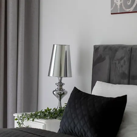 Apartmán Nowoczesny Z Balkonem Blisko Plazy By Renters *