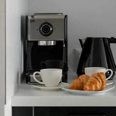 Nowoczesny Z Balkonem Blisko Plazy By Renters Apartmán *