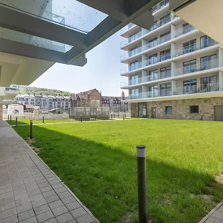 Nowoczesny Z Balkonem Blisko Plazy By Renters